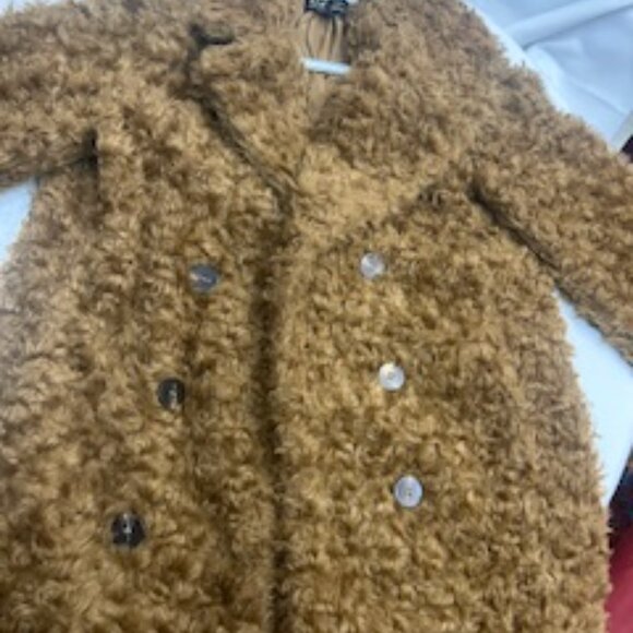 ZARA FAUX FUR COAT - Picture 3 of 8